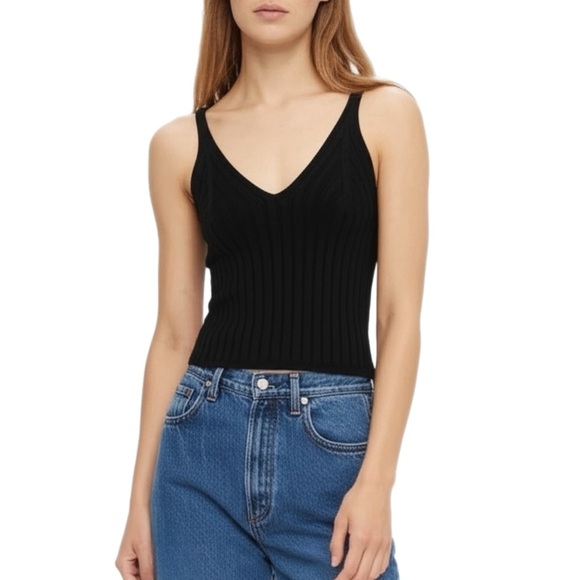 She + Sky Ribbed Knit Lightweight Sweater Tank Top V Neck in Black (s, m, l) - Picture 10 of 11